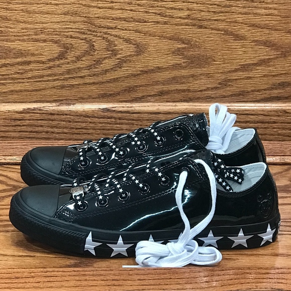 Converse Miley Cyrus Ox Black White Shoes - Picture 2 of 7